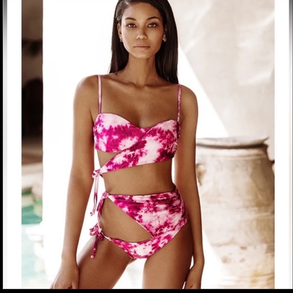 Beach Bunny Other - NWT Chanel Iman X Beach Bunny Bikinis set